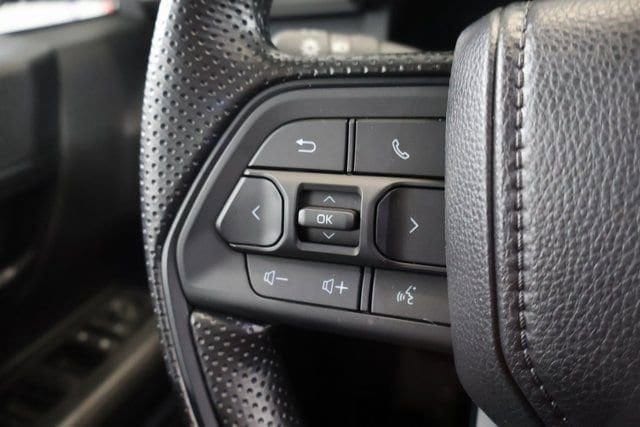 2026 Toyota Tacoma SR5 - Photo 15