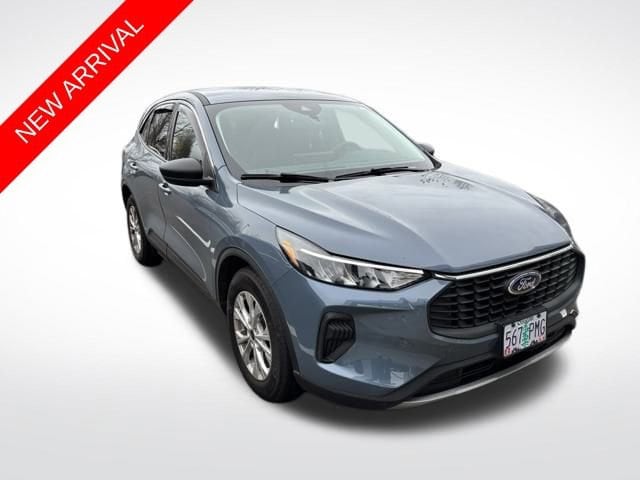 2023 Ford Escape Active's photo