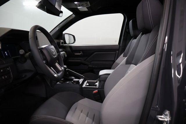 2025 Toyota Tacoma TRD Off Road - Photo 11