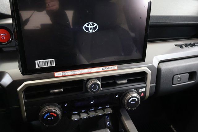 2025 Toyota Tacoma TRD Off Road - Photo 17