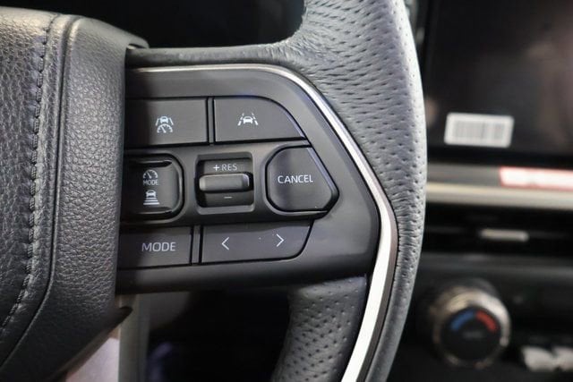 2025 Toyota Tacoma TRD Off Road - Photo 16