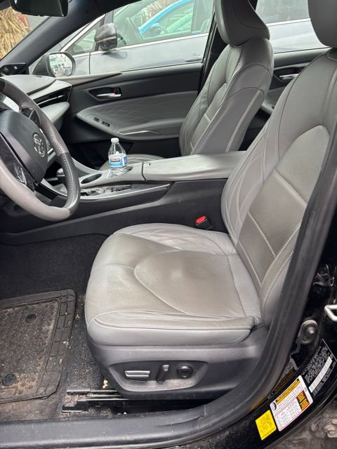 2020 Toyota Avalon Hybrid Limited photo 2