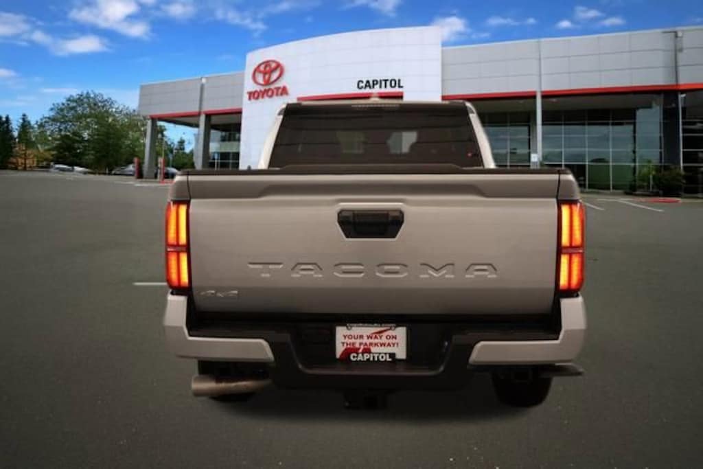 New 2026 Toyota Tacoma SR5 4X4 DOUBLE CAB