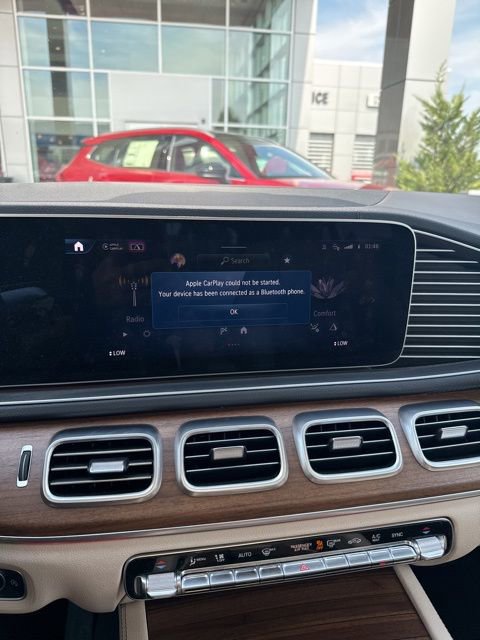 2024 Mercedes Benz GLS 450 photo 3