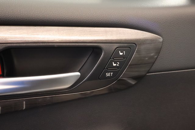 2026 Toyota Highlander Platinum - Photo 11