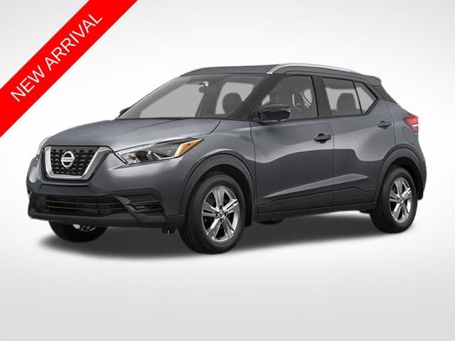 2020 Nissan Kicks S's photo