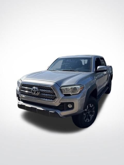 2016 Toyota Tacoma TRD Off-Road photo 4