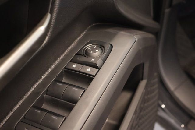 2025 Toyota Tacoma TRD Off Road - Photo 10