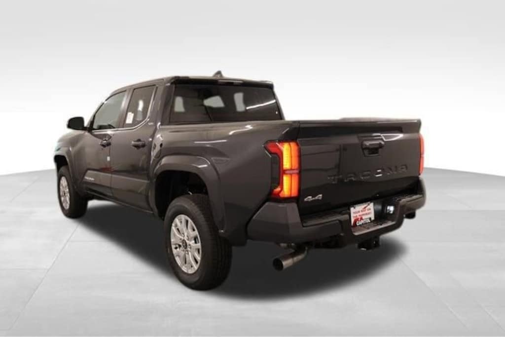 New 2025 Toyota Tacoma SR5 4X4 DOUBLE CAB