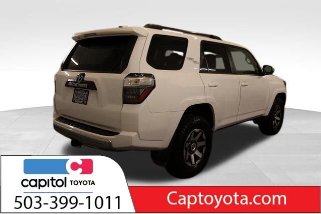 2023 Toyota 4Runner TRD Off-Road Premium photo 2