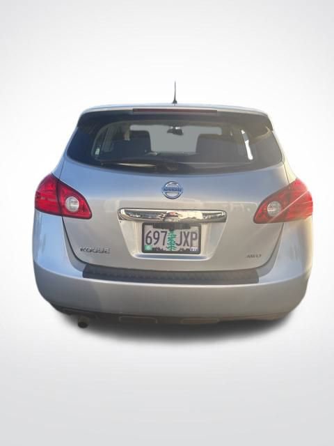 2013 Nissan Rogue S photo 2
