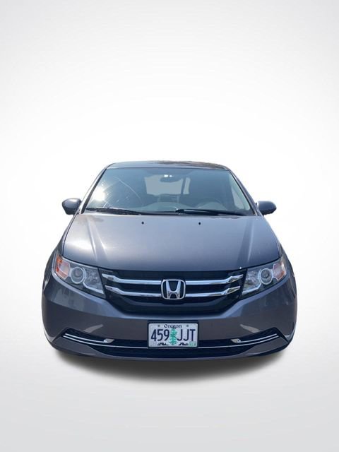 2016 Honda Odyssey SE photo 2