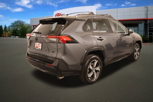 2024 Toyota RAV4 Prime SE photo 2