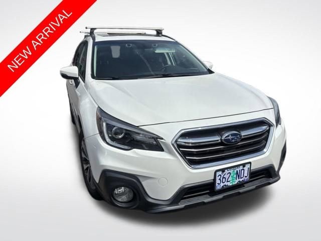 2018 Subaru Outback 2.5i Touring's photo