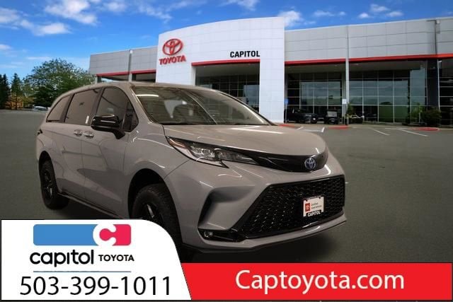 2025 Toyota Sienna XSE 7-Passenger Hybrid AWD's photo