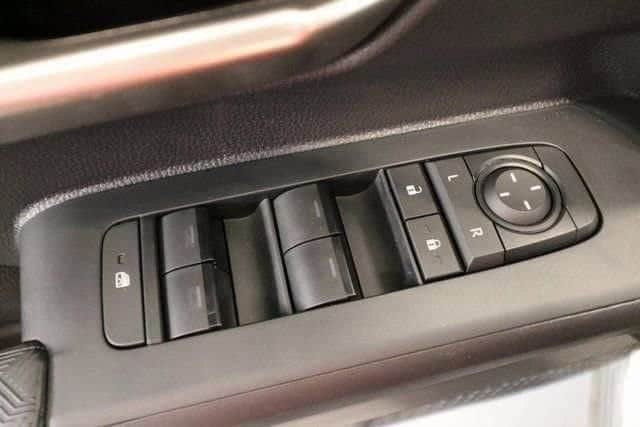 2025 Toyota Tacoma TRD Off Road - Photo 31