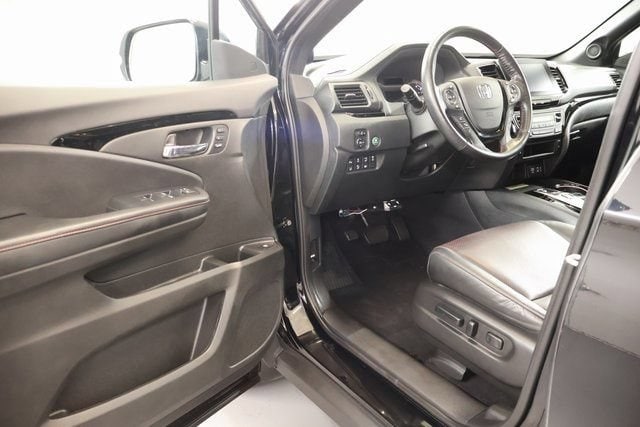 2023 Honda Ridgeline Black Edition - Photo 9
