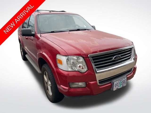 2010 Ford Explorer XLT's photo