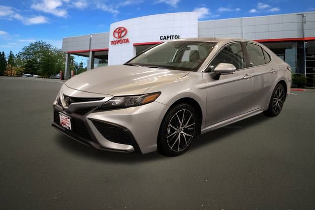 2023 Toyota Camry SE photo 4