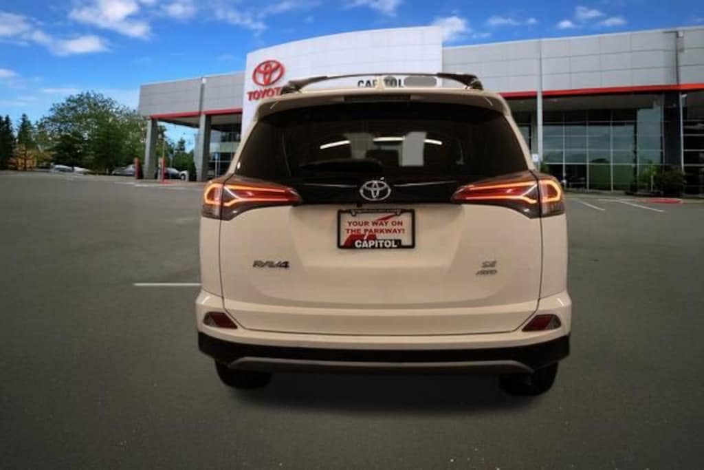 Certified 2018 Toyota RAV4 SE SUV