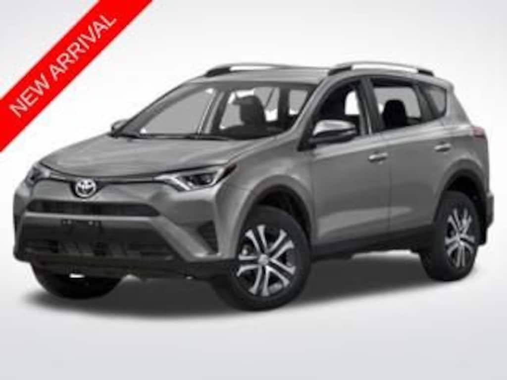 Used 2018 Toyota RAV4 LE SUV