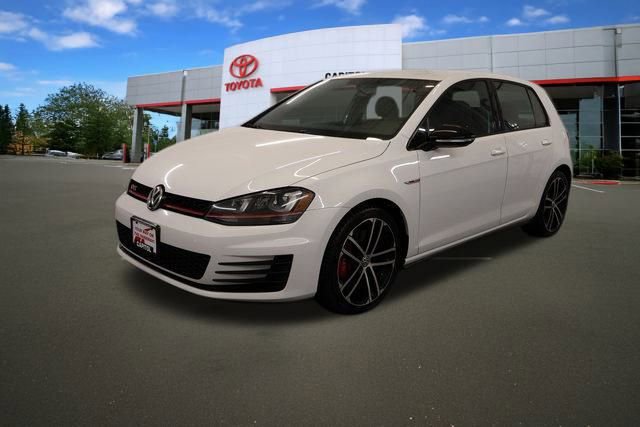 2017 Volkswagen Golf GTI SE photo 2