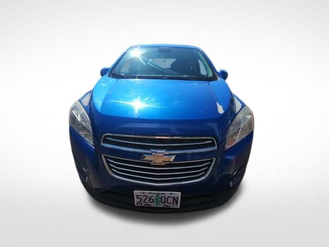 2016 Chevrolet Trax LS photo 2