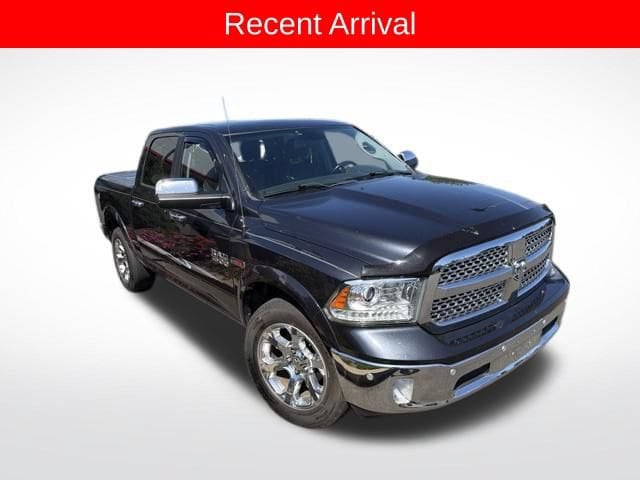 2017 RAM 1500 Laramie 4x4 Crew Cab 5'7's photo