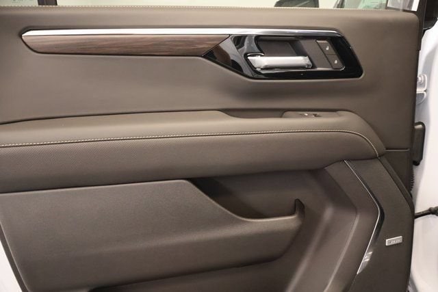 2026 Chevrolet Suburban Premier - Photo 27