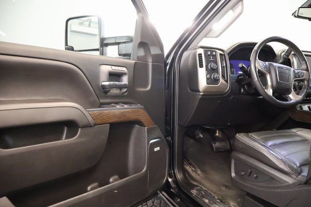 Image of 2017 GMC Sierra 2500 HD Denali Truck