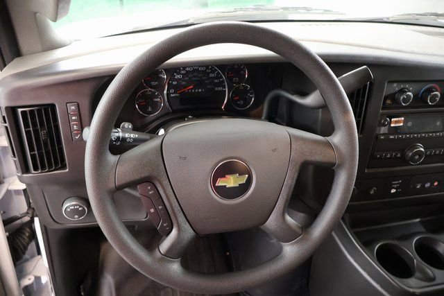 2025 Chevrolet Express Cargo Work Van - Photo 24