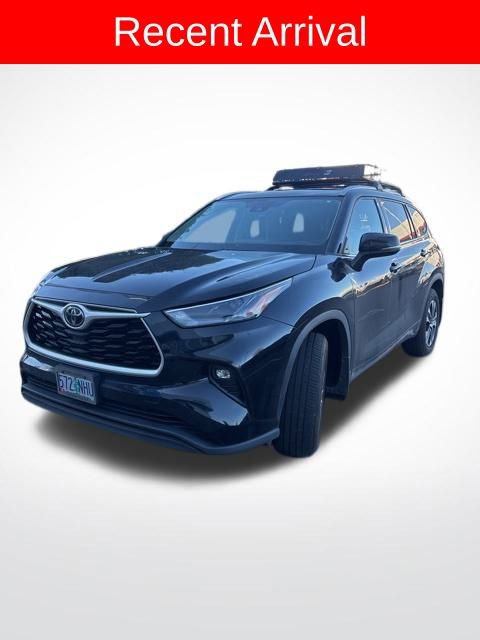 2022 Toyota Highlander XLE photo 4