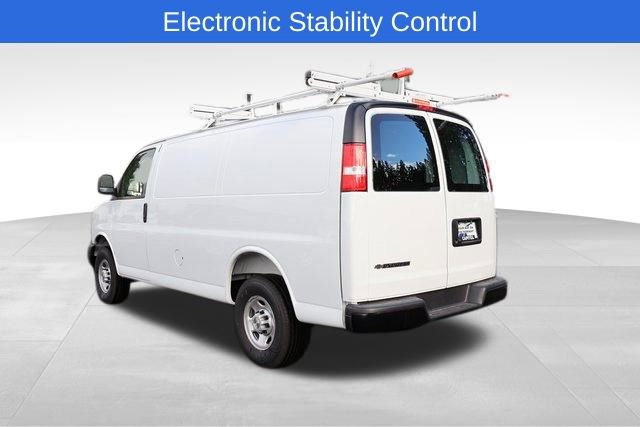 2025 Chevrolet Express Cargo Work Van - Photo 6