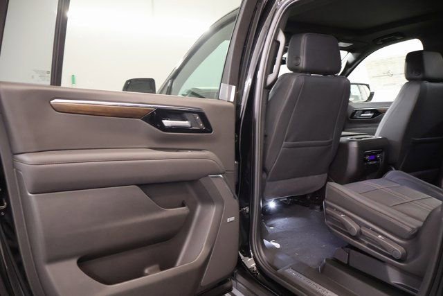 2026 Chevrolet Suburban High Country - Photo 26