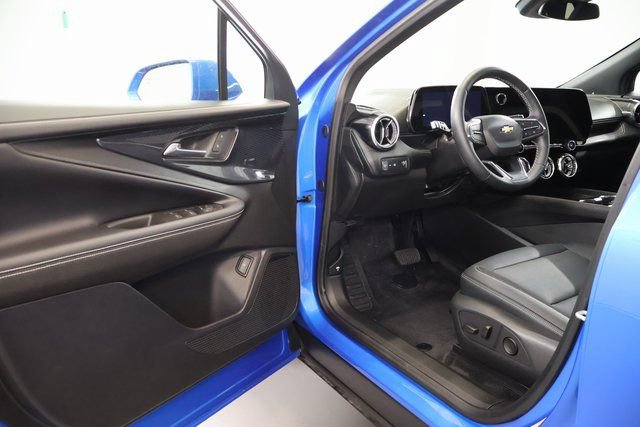 2025 Chevrolet Blazer EV LT - Photo 9