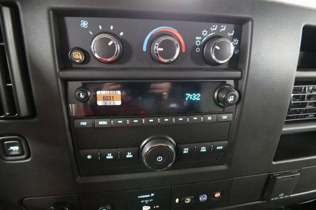 2025 Chevrolet Express Cargo Work Van - Photo 11