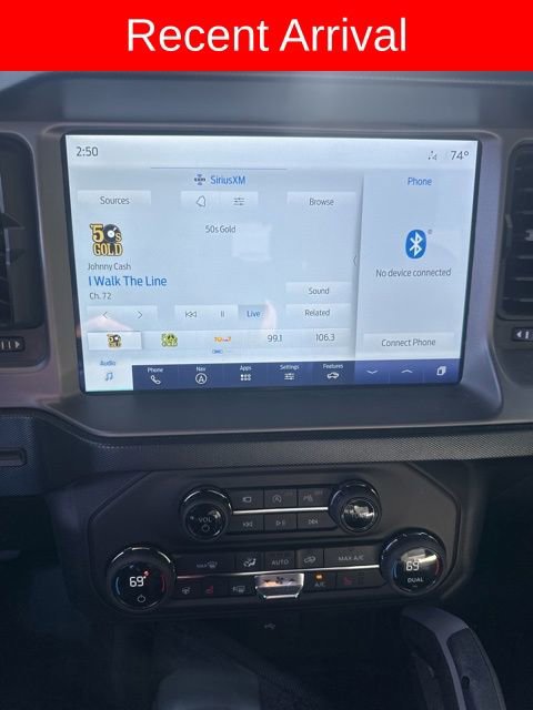 2021 Ford Bronco Outer Banks photo 4