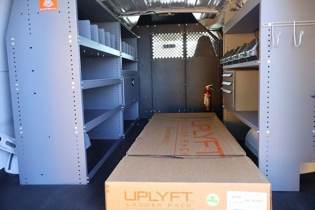 2025 Chevrolet Express Cargo Work Van - Photo 6