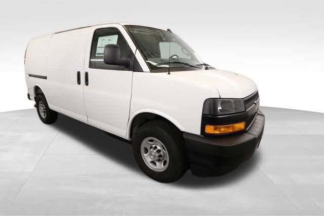 2025 Chevrolet Express Cargo Work Van - Photo 18