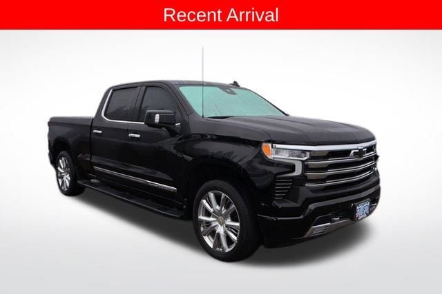 2023 Chevrolet Silverado 1500 High Country's photo