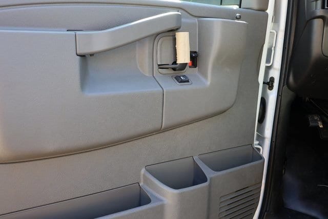 2025 Chevrolet Express Cargo Work Van - Photo 14