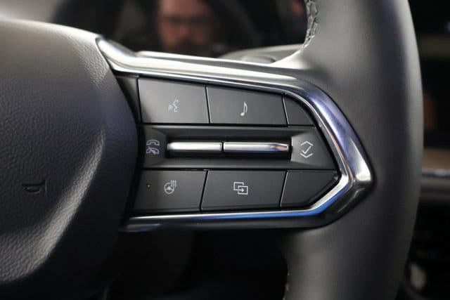2026 Chevrolet Suburban High Country - Photo 18