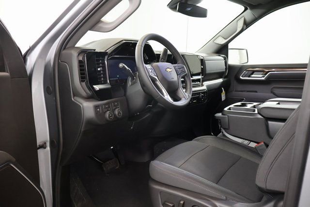 2026 Chevrolet Silverado 1500 LT - Photo 10