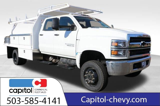 2024 Chevrolet Silverado 5500 HD Truck 