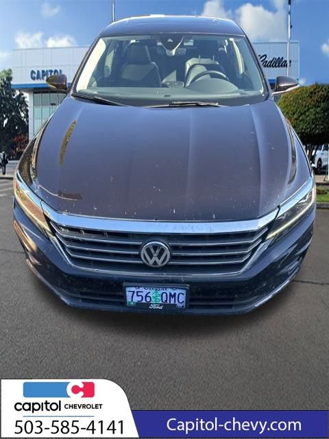 2021 Volkswagen Passat 2.0T SE photo 2