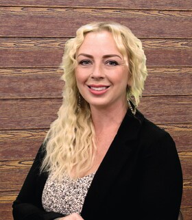 Staff member Annie Mortensen from ID_66ef0acb5c38
