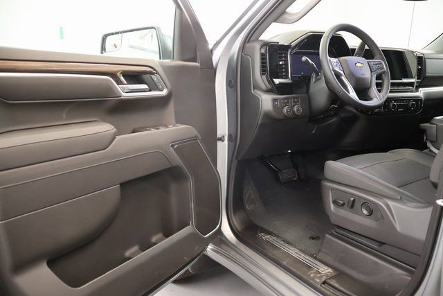 2026 Chevrolet Silverado 1500 LT - Photo 8