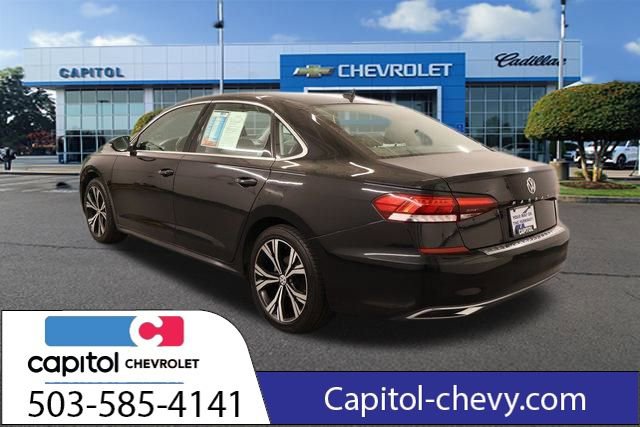 2021 Volkswagen Passat 2.0T SE photo 3