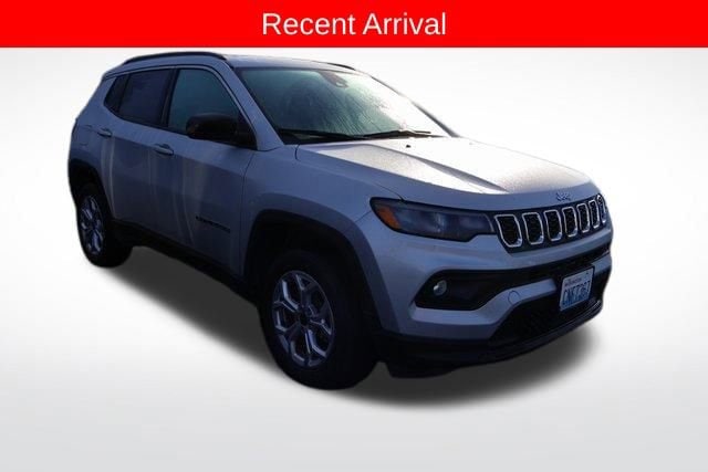 2025 Jeep Compass Latitude's photo