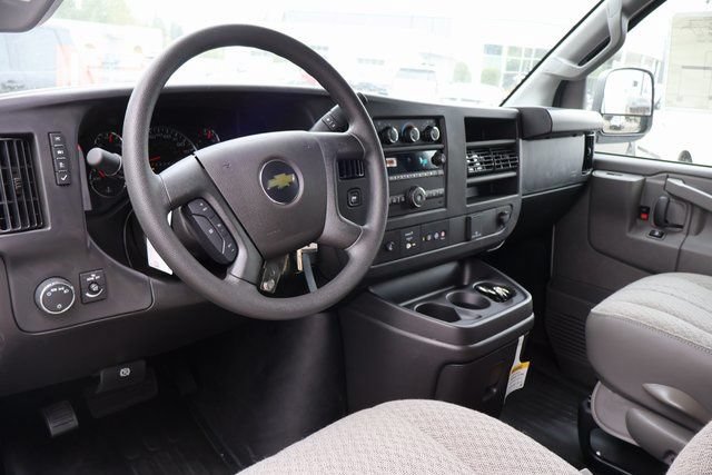 2025 Chevrolet Express Cargo Work Van - Photo 20